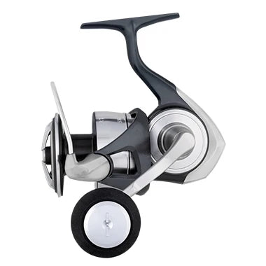 Daiwa Certate spinning reel – angled product view