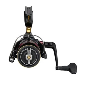 Shimano BB-X lever drag spinning reel – spool close-up