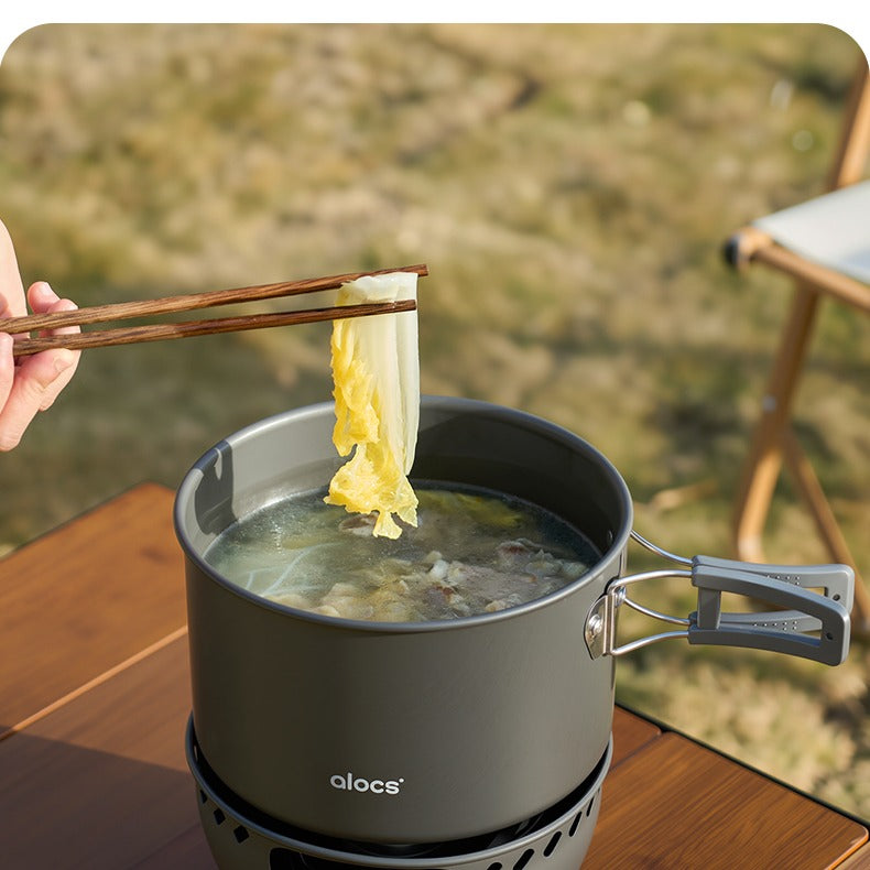 Alocs Xiangye camping pot cooking noodles outdoors