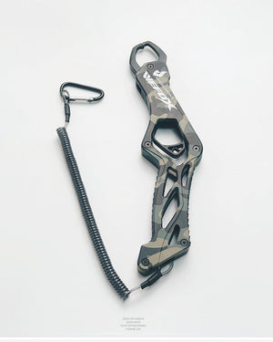 Wefox WDX-1090 fish grip detail